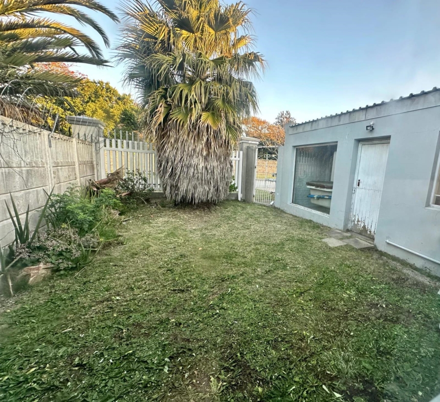 To Let 2 Bedroom Property for Rent in Walmer Eastern Cape